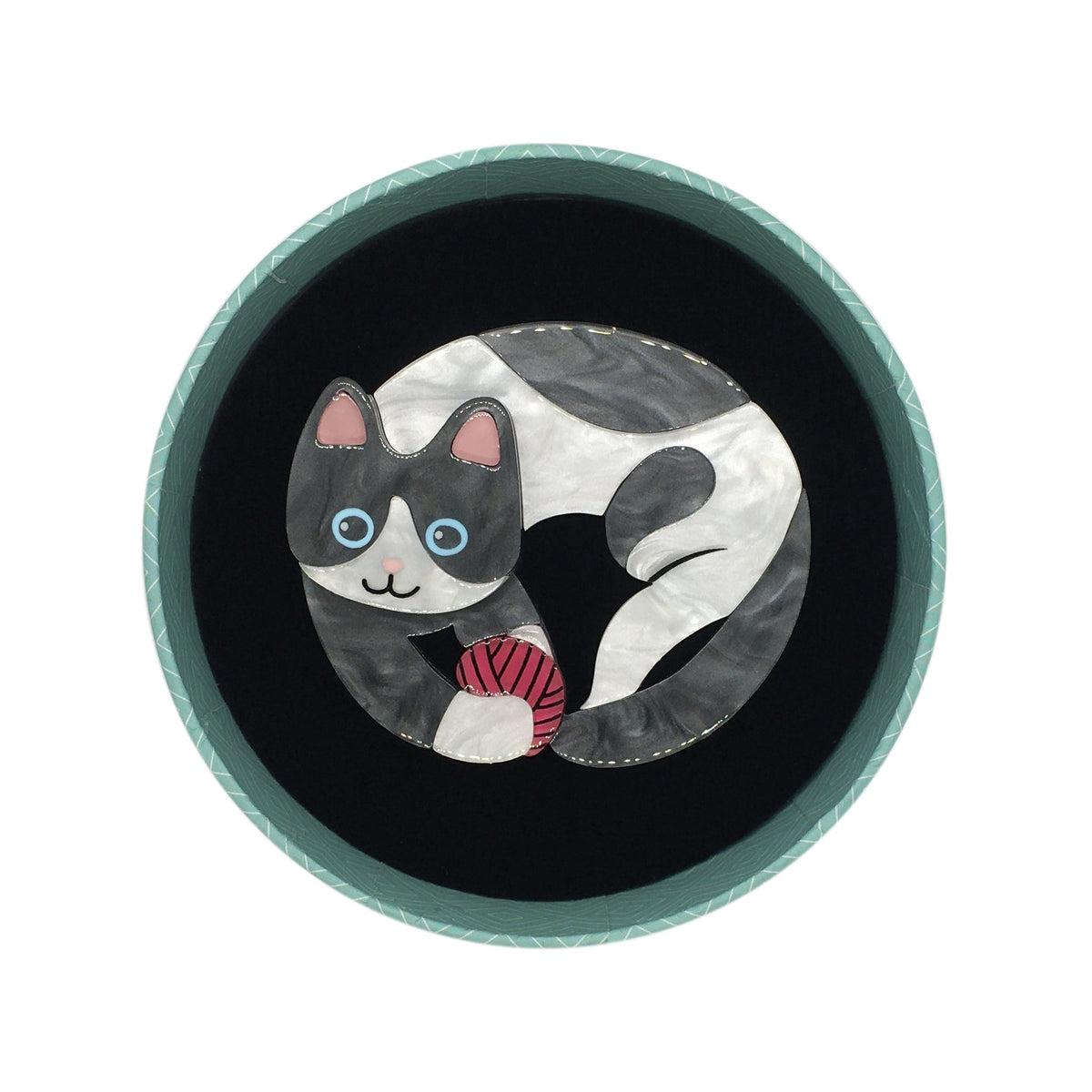 play with aki cat resin brooch - match much product image 3