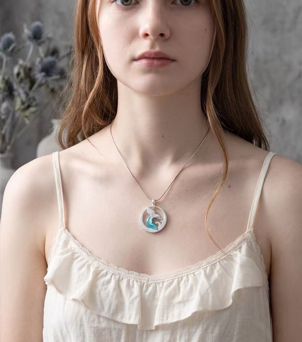 deep dive whale tail necklace